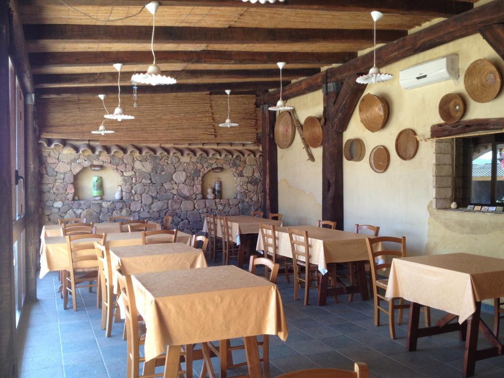 Il Ruscello Villa SantʼAnna Arresi Exteriör bild
